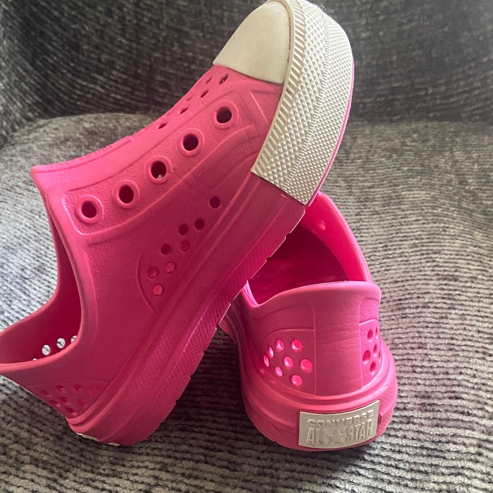 Converse Kids Slip-On Sneakers in Pink and White